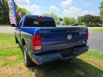 2018 Ram 1500 Express Crew Cab Short Bed – miniatura 2
