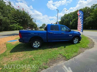2018 Ram 1500 Express Crew Cab Short Bed – miniatura 4