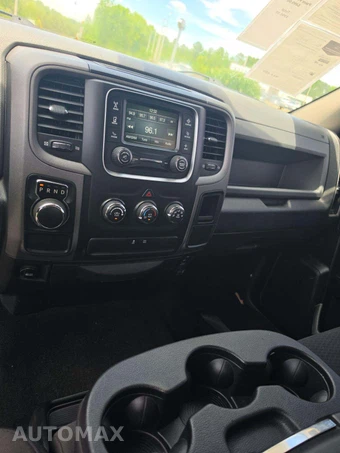 2018 Ram 1500 Express Crew Cab Short Bed - miniatura 10