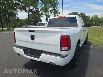2018 Ram 1500 Express Crew Cab Short Bed - miniatura 3