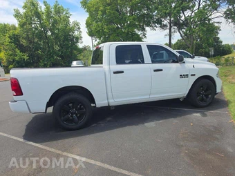 2018 Ram 1500 Express Crew Cab Short Bed - miniatura 4