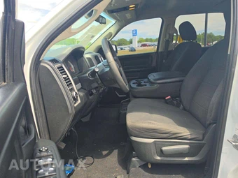 2018 Ram 1500 Express Crew Cab Short Bed - miniatura 6