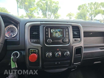 2018 Ram 1500 Express Crew Cab Short Bed - miniatura 10