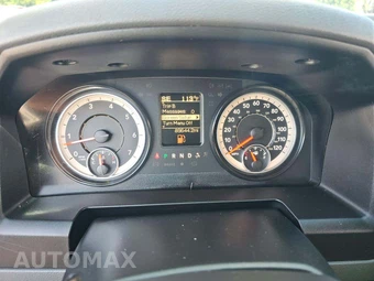 2018 Ram 1500 Express Crew Cab Short Bed - miniatura 9
