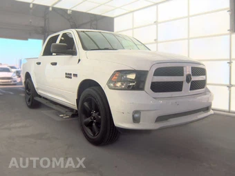 2018 Ram 1500 Express Crew Cab Short Bed – miniatura 3