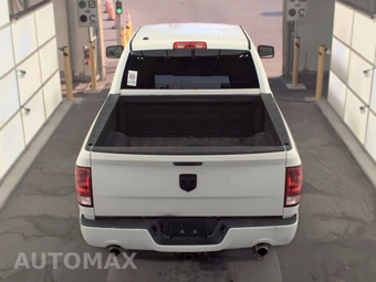 2018 Ram 1500 Express Crew Cab Short Bed – miniatura 5