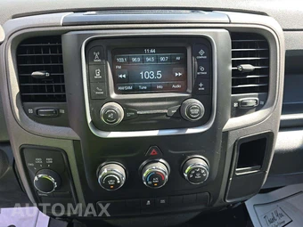 2018 Ram 1500 Express Crew Cab Short Bed - miniatura 10