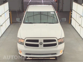 2018 Ram 1500 Express Extended Cab Medium Bed - miniatura 2