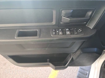 2018 Ram 1500 Express Extended Cab Medium Bed - miniatura 9