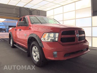 2018 Ram 1500 Express Extended Cab Medium Bed - miniatura 3