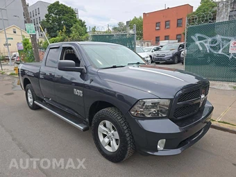 2018 Ram 1500 Express Extended Cab Medium Bed - miniatura 4