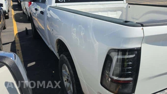 2018 Ram 1500 Express Extended Cab Medium Bed – miniatura 32