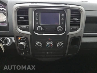 2018 Ram 1500 Express Extended Cab Medium Bed – miniatura 11
