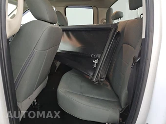 2018 Ram 1500 Express Extended Cab Medium Bed – miniatura 13