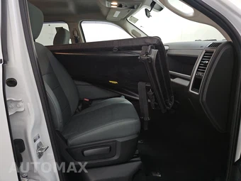 2018 Ram 1500 Express Extended Cab Medium Bed – miniatura 8
