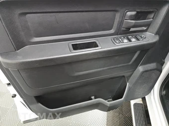 2018 Ram 1500 Express Extended Cab Medium Bed – miniatura 9
