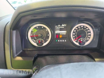 2018 Ram 1500 Express Extended Cab Medium Bed – miniatura 9