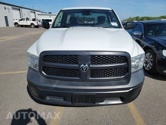 2018 Ram 1500 Express Regular Cab Long Bed – miniatura 2
