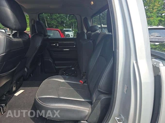 2018 Ram 1500 Laramie Crew Cab Medium Bed - miniatura 13