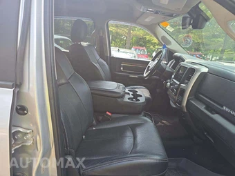 2018 Ram 1500 Laramie Crew Cab Medium Bed - miniatura 18