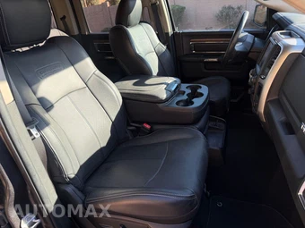 2018 Ram 1500 Laramie Crew Cab Short Bed - miniatura 9