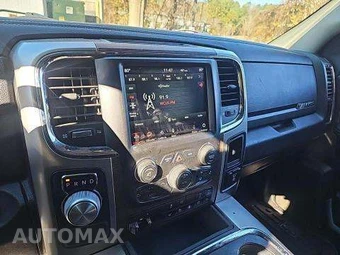 2018 Ram 1500 Laramie Crew Cab Short Bed – miniatura 10