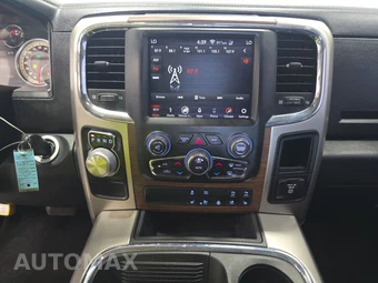 2018 Ram 1500 Laramie Crew Cab Short Bed - miniatura 11