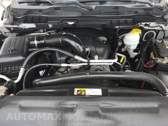 2018 Ram 1500 Laramie Crew Cab Short Bed - miniatura 15