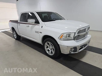 2018 Ram 1500 Laramie Crew Cab Short Bed - miniatura 3