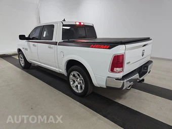 2018 Ram 1500 Laramie Crew Cab Short Bed - miniatura 6