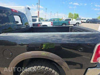 2018 Ram 1500 Laramie Crew Cab Short Bed - miniatura 10