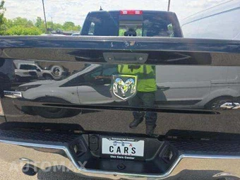 2018 Ram 1500 Laramie Crew Cab Short Bed - miniatura 14