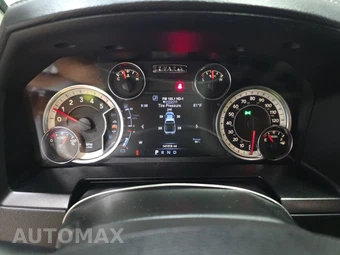 2018 Ram 1500 Laramie Crew Cab Short Bed - miniatura 12