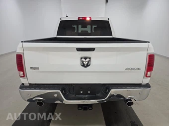 2018 Ram 1500 Laramie Crew Cab Short Bed - miniatura 5
