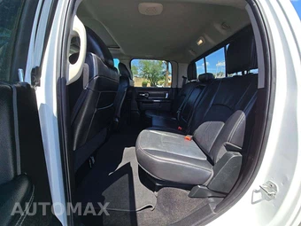 2018 Ram 1500 Laramie Crew Cab Short Bed - miniatura 10