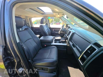 2018 Ram 1500 Laramie Crew Cab Short Bed - miniatura 18