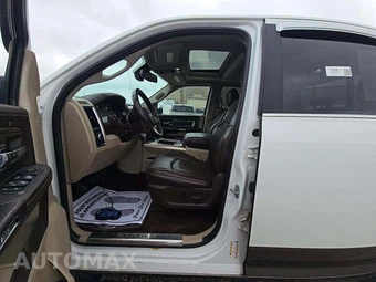 2018 Ram 1500 Laramie Longhorn Crew Cab Short Bed - miniatura 6