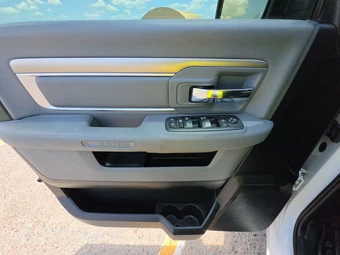 2018 Ram 1500 Lone Star Crew Cab Short Bed – miniatura 9