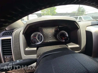 2018 Ram 1500 Lone Star Silver Crew Cab Short Bed - miniatura 9
