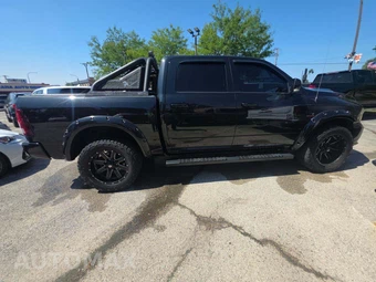 2018 Ram 1500 Night Crew Cab Short Bed - miniatura 4