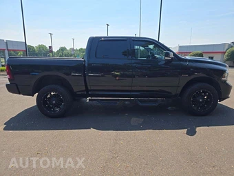 2018 Ram 1500 Night Crew Cab Short Bed - miniatura 4