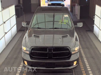 2018 Ram 1500 Night Crew Cab Short Bed - miniatura 2