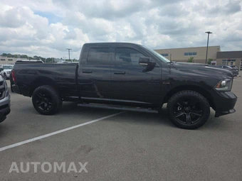 2018 Ram 1500 Night Extended Cab Medium Bed - miniatura 4