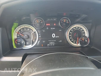 2018 Ram 1500 Outdoorsman Crew Cab Medium Bed – miniatura 12