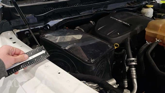 2018 Ram 1500 Outdoorsman Crew Cab Medium Bed – miniatura 36