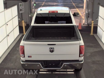 2018 Ram 1500 Outdoorsman Crew Cab Medium Bed – miniatura 5