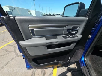 2018 Ram 1500 Outdoorsman Crew Cab Short Bed – miniatura 9
