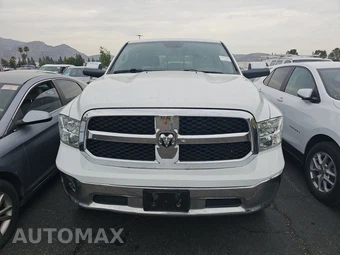 2018 Ram 1500 SLT Crew Cab Short Bed - miniatura 2