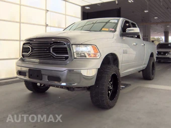 2018 Ram 1500 SLT Extended Cab Medium Bed