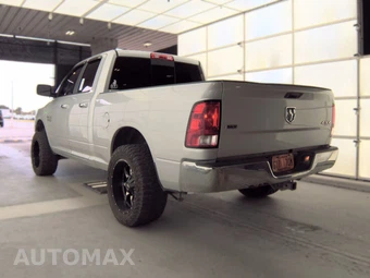 2018 Ram 1500 SLT Extended Cab Medium Bed - miniatura 6